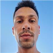 Puedo dar clases nativas de habla ya que soy aleman. Domino a la perfeccion tambien el castellano para enseñar